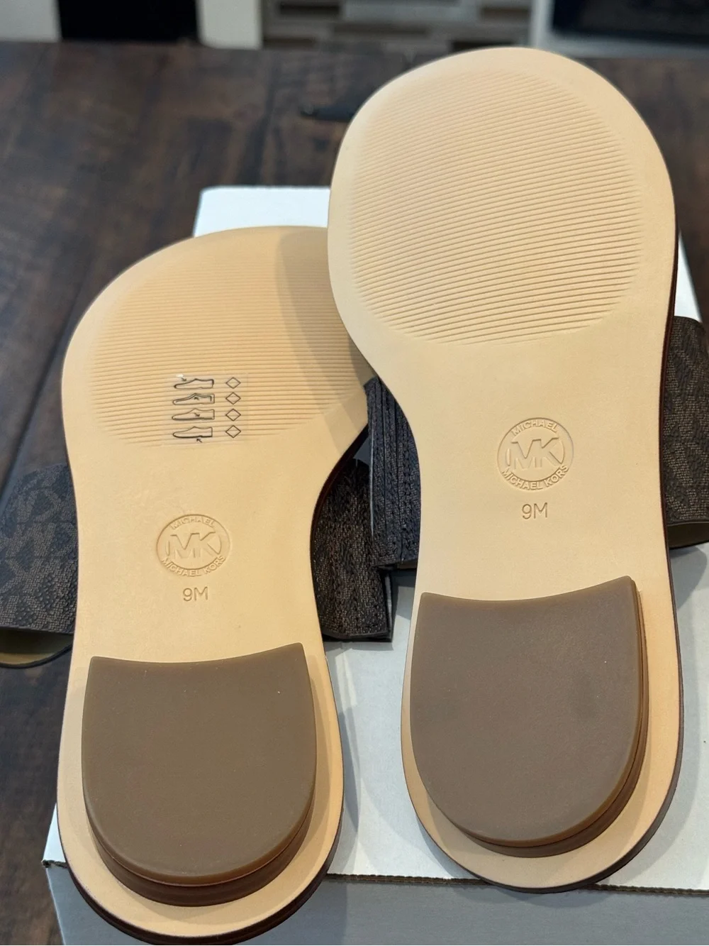 MICHAEL Michael Kors August Flat Sandal (NWOT)